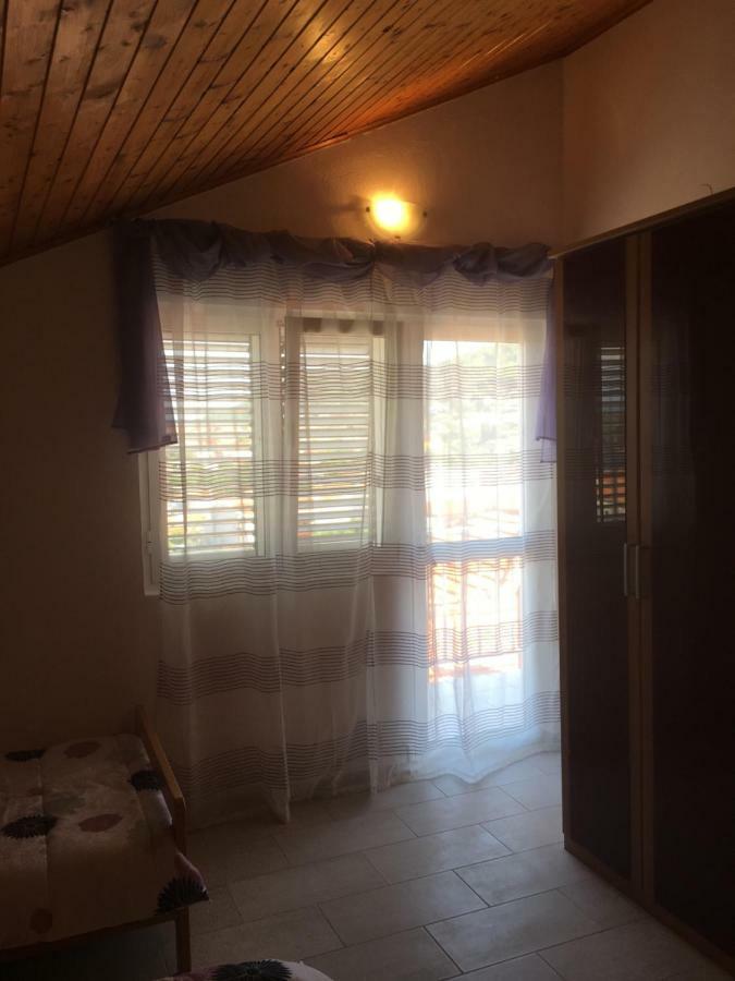 Apart Mani Di Lauro Lägenhet Preko Exteriör bild